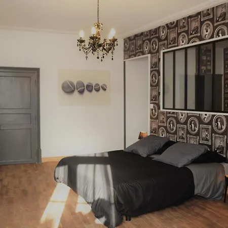 La Maison De Bed and Breakfast