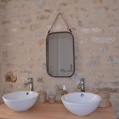 La Maison De Bed and Breakfast