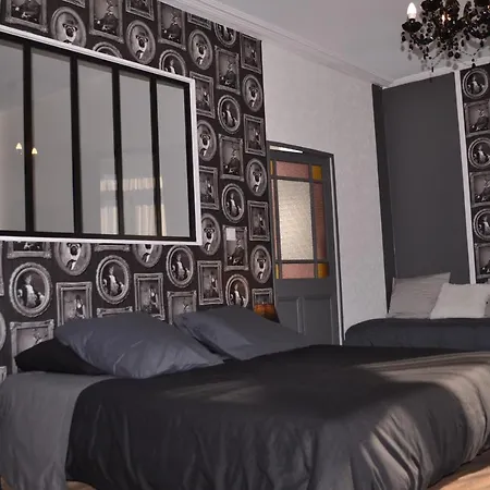 Bed and Breakfast La Maison De 3*