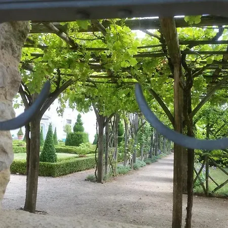 Bed and Breakfast La Maison De Thiré